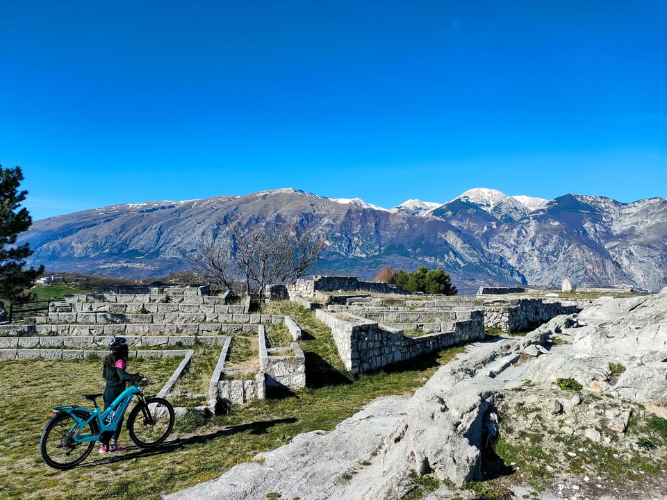 Evento Escursione in e – bike a Pretalucente, il borgo medievale di Gessopalena Locandina Escursione in e – bike a Pretalucente, il borgo medievale di Gessopalena - da domenica 21 giugno - domenica 13 settembre 2026 ore 09:00 ore 13:00