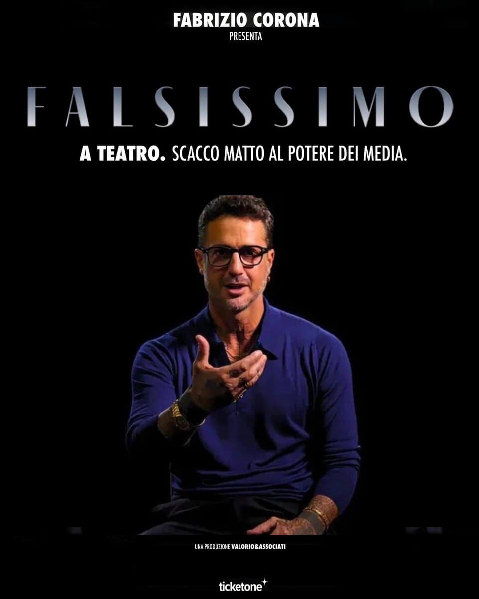 FABRIZIO CORONA – FALSISSIMO – APRILIA Potrebbe essere un'immagine raffigurante testo
