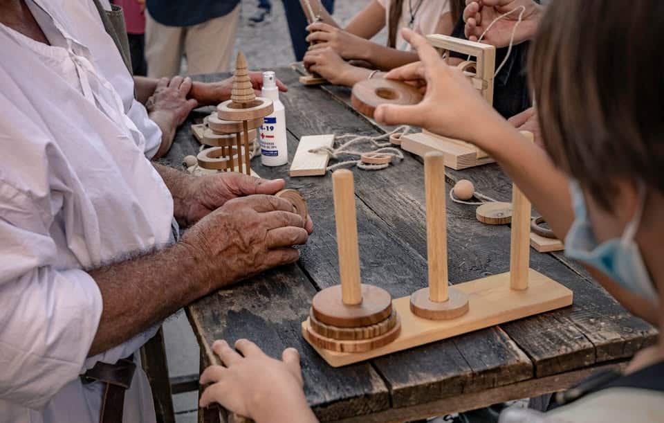 Evento Giochi medievali e dove trovarli alla Taverna dell’Orco Locandina Giochi medievali e dove trovarli alla Taverna dell’Orco - venerdì 15 maggio ore 20:00 - 23:45
