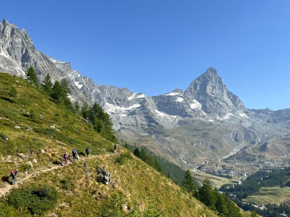 Evento Giro del Cervino e Dent d’Herens Locandina Giro del Cervino e Dent d’Herens - da mercoledì 14 luglio - domenica 18 luglio 2027 ore 09:00 ore 12:00