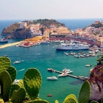 ISOLA DI PONZA, SERMONETA E ABBAZIA DI FOSSANOVA Isola Di Ponza, Sermoneta E Abbazia Di Fossanova a Porto Sant'Elpidio (FM) il 18 luglio - 19 luglio 2026