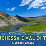 LA DUCHESSA E LA VAL DI TEVE, IL GRANDE ANELLO Potrebbe essere un'immagine raffigurante lago e il seguente testo "AMONTAGNACON MONTAGNA CON GIADA Lazio- Riserva Naturale Regionale Montagne della Duchessa DUCHESSA E VAL DI TEVE IMPEGNATIVA IL GRANDE ANELLO"