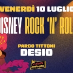 Lo Stretto Indispensabile (il tuo Disney Rock’n’Roll Show) / Parco Tittoni – Desio Potrebbe essere un disegno raffigurante lori lento e il seguente testo "VENERDI 10 LUGLIO LIVE TUO DISNEY 'ו' ROLL SHOW PARCO ΤΙΤΤΟΝΙ DESIO 6TKETTo אועללמֲלורמו おん 00 ΤΙΤΙ ITON GNO"