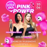 Piterpan Pink Power @ Sagre di Vilegnove | Villanova di S.Daniele del Friuli UD Potrebbe essere un contenuto di pop art raffigurante gomma da masticare e il seguente testo "RADIO PITER PAN PINK POWER SAB 20 06 FRANCESKA VOICE SISTER SISTERGLORIA GLORIA GADGET PERSONALIZZATI PER CHI SARA TOTAL PINK! SAGRE DI VILEGNOVE VILLANOVA DI S.DANIELE DEL FRIULI S.DANIELEDELFRIULI-UD DELFRIULI- UD"