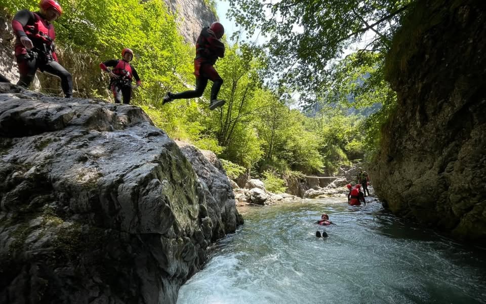 Evento River Trekking al Brent de l’Art – L’Opera d’Arte Natur Locandina River Trekking al Brent de l’Art – L’Opera d’Arte Natur - domenica 28 giugno ore 10:00 - 15:00