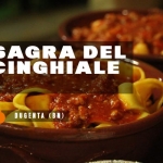 Sagra del Cinghiale – Dugenta (BN) Potrebbe essere un'immagine raffigurante pasta e il seguente testo "Trono Sagre Vii Dugenta (BN)"