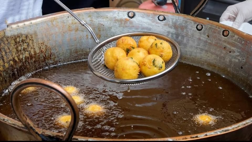 Evento Sagra delle Pallottole. San Leucio (CE) Locandina Sagra delle Pallottole. San Leucio (CE) - da venerdì 19 giugno - sabato 20 giugno 2026 ore 19:00 ore 23:59