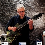 Skunk 3 plus one Potrebbe essere un'immagine raffigurante chitarra e il seguente testo "COMUNE UN COM DI DIFERRARA SP RARA FERRARA Gi GriPaimna PИ3ETИT delUmank PUenkh MINISTERO ብብብራያ DELLA MCT CULTURA FRER RER Emila Romagra"