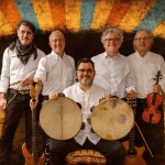 SONABBASH | Piazza Lucio Dalla | Bologna Potrebbe essere un'immagine raffigurante violino, fisarmonica, clarinetto e testo