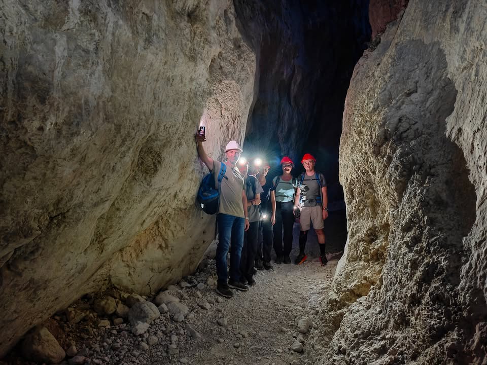 Evento Escursione al tramonto e notturna nelle Gole di Fara San Martino Locandina Escursione al tramonto e notturna nelle Gole di Fara San Martino - da domenica 5 luglio - domenica 13 settembre 2026 ore 18:30 ore 20:30