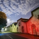 Tour notturno estivo al villaggio “Crespi d’Adda sotto le stelle” Tour notturno estivo al villaggio "Crespi d'Adda sotto le stelle"