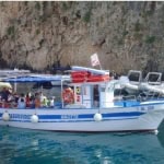 Escursione in barc per ammirare le grotte di Castro e Santa Cesarea Escursione in barc per ammirare le grotte di Castro e Santa Cesarea