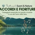 ACCORDI E FIORITURE Passeggiata facile con musiche e parole, a cura del Teatro della Sete Potrebbe essere un'immagine raffigurante arpa e il seguente testo "Festinal Suoni & Natura ACCORDI E FIORITURE Passeggiata sensoriale con parole e musiche. A cura del Teatro della Sete."