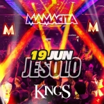 Mamacita • King’s • Jesolo Potrebbe essere un'immagine raffigurante folla e testo