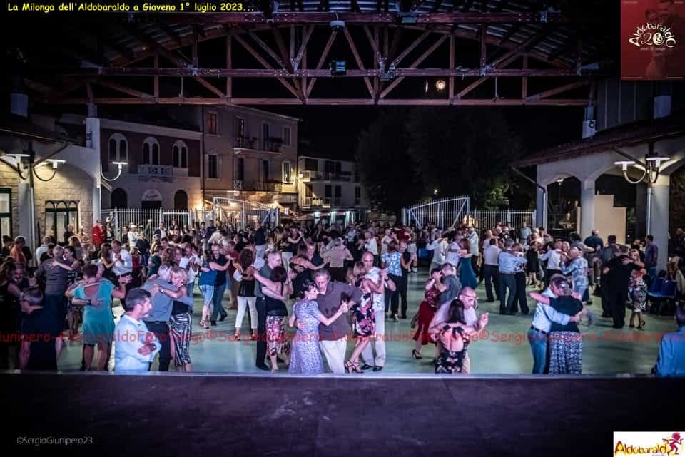 Evento Milonga in piazza a Giaveno. tdj Antonio Cuna Locandina Milonga in piazza a Giaveno. tdj Antonio Cuna - domenica 28 giugno ore 19:00 - 00:15