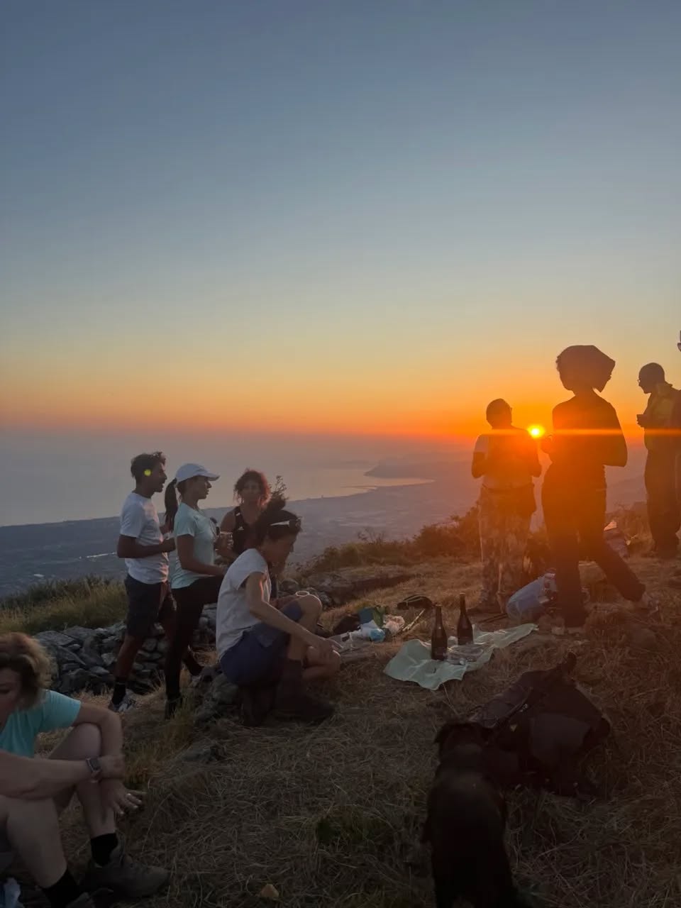 Evento Trekking Monte Folgorito al Tramonto Locandina Trekking Monte Folgorito al Tramonto - sabato 1 agosto ore 17:00 - 19:00