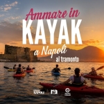 Immagine evento Ammare in Kayak a Napoli con aperitivo al tramonto a Napoli (NA) Ammare in Kayak a Napoli con aperitivo al tramonto a Napoli (NA) il 4 luglio luglio - 30 agosto 2026