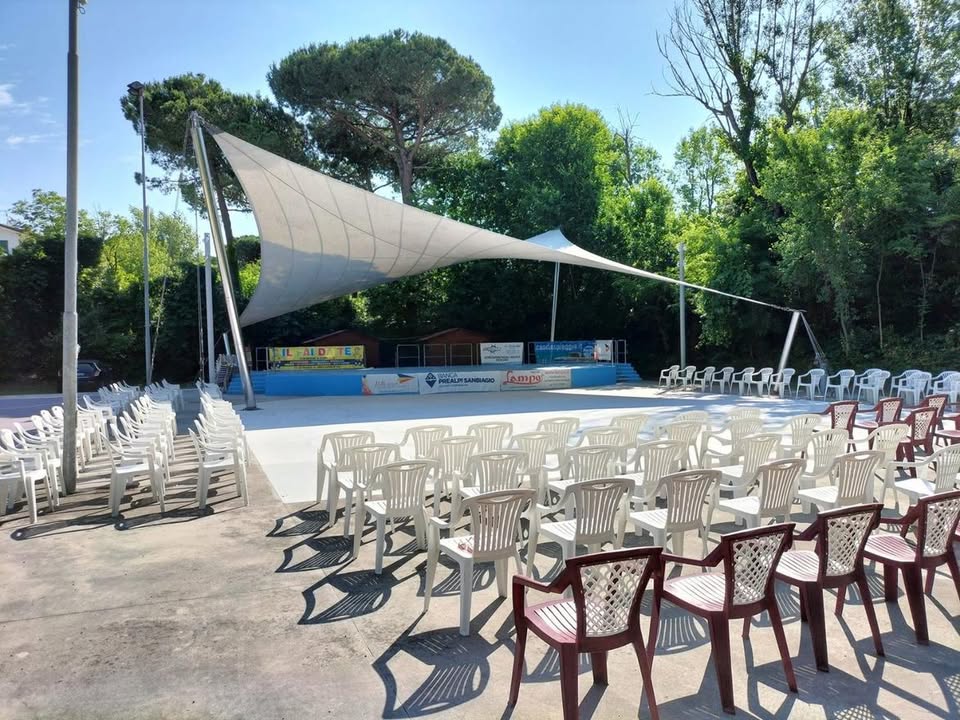 Evento Ballo liscio con il musicista Fabio Corazza Locandina Ballo liscio con il musicista Fabio Corazza - giovedì 6 agosto ore 20:30 - 22:30