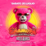 Immagine evento Enamorè – Notte Bianca – Reggaeton, Electro Latino y Dembow @VillaBonin a Vicenza (VI) Potrebbe essere un contenuto di pop art raffigurante il seguente testo "里 SABATO 25 LUGLIO .្ុជំំ VB VILLABONIN CLUB DINNER MAINROOM MAIN ROOM VB VILLABONIN CLUB&DINNER CLUB DINNER MAINROOM MAIN ROOM Enamore electro reggaeton, atino tro-latinoy y dembow NOTJE.BIANCA INGRESSO OMAGCIO DONNA ENTRO LE 01:00 PREVIA REGISTRAZIONE VILLABONIN.IT"