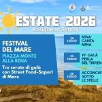 Immagine evento Festival del Mare a Rosignano Solvay (LI) Potrebbe essere un contenuto grafico raffigurante il seguente testo "CORL.CONTRINUTO.DEL FUSIGMANOMANTTIMO ROSIGhAND အး CaMuneDI MARITTIMO FPOD FESTIWAL PИTM ScottiUgo OMI makoer ESTATE 2026 RosignanoSolvay Rosignano Solvay NINA CANTA MINA 24 LUGLIO FESTIAL DEL MARE PIAZZA MONTE ALLA RENA Tre serate di galà con Street Food-Sapori Food- di Mare 25 LUGLIO 19° GALA PERLA DEL TIRRENO 26 LUGLIO ACCONCIATURE SOTTO LE STELLE"