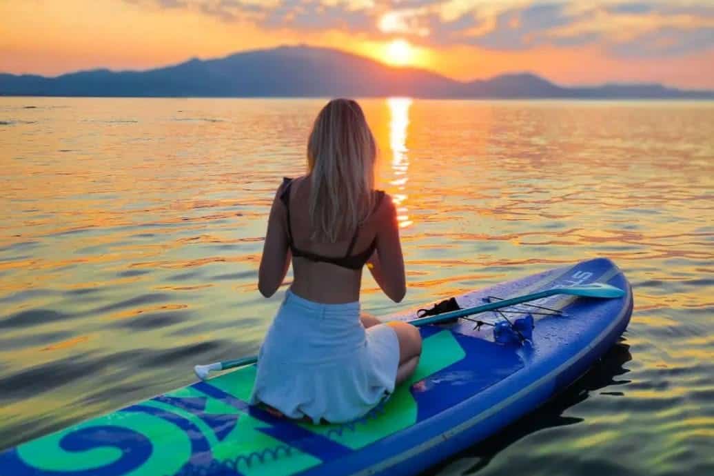 Evento KAYAK TOUR EXPERIENCE alba & tramonto insieme Locandina KAYAK TOUR EXPERIENCE alba & tramonto insieme - da sabato 20 giugno - domenica 19 luglio 2026 ore 06:00 ore 12:00