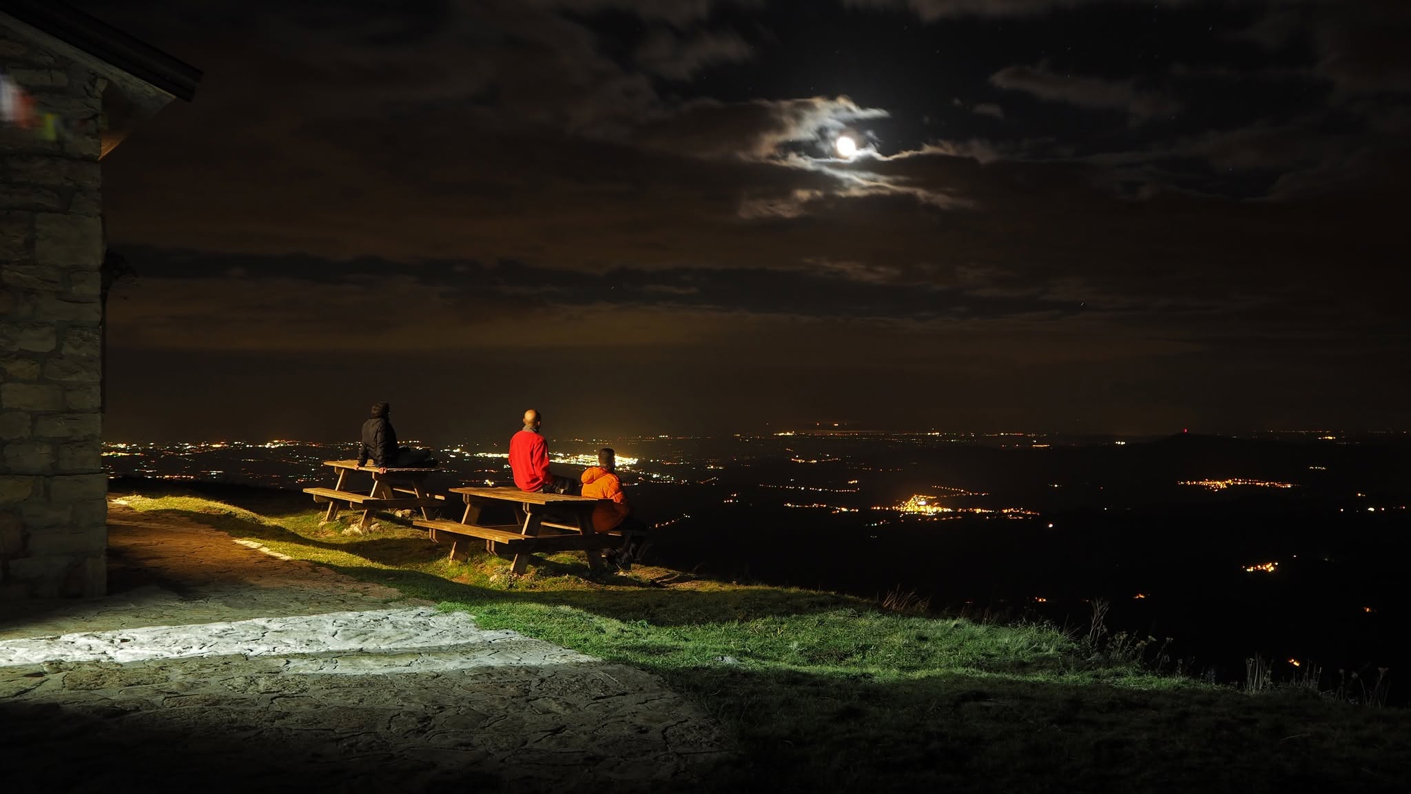 Evento Notti di San Lorenzo sotto le stelle della Maiella pernotto al rifugio Fonte Tarì Locandina Notti di San Lorenzo sotto le stelle della Maiella pernotto al rifugio Fonte Tarì - da sabato 8 agosto - domenica 9 agosto 2026 ore 15:30 ore 12:00