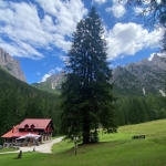 Immagine evento Trekking al Rifugio Padova l’anfiteatro degli Spalti di Toro a Domegge di Cadore (BL) Trekking al Rifugio Padova l'anfiteatro degli Spalti di Toro a Domegge di Cadore (BL) il 22 luglio 2026