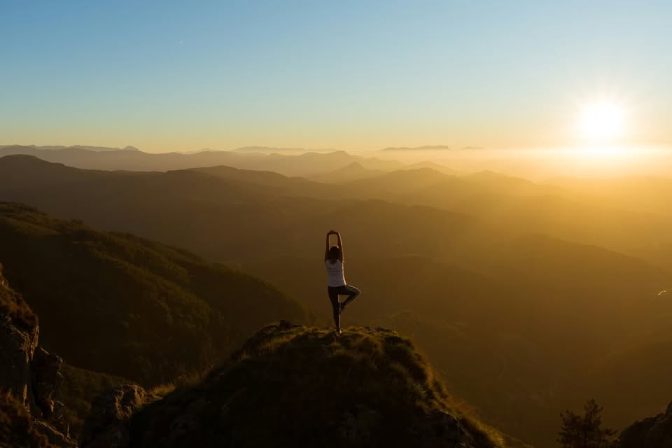 Evento Yoga trek sull’Altissimo, tramonto panoramico e cena in rifugio Locandina Yoga trek sull’Altissimo, tramonto panoramico e cena in rifugio - sabato 25 luglio ore 15:00 - 21:45
