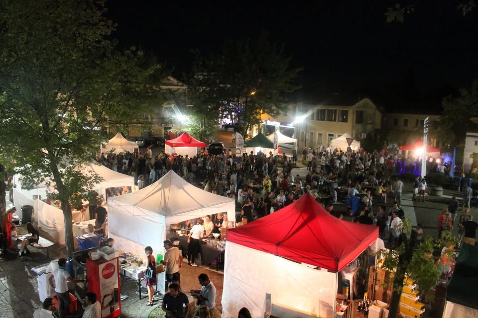 Evento Calici in piazza 25 e 26 agosto Locandina Calici in piazza 25 e 26 agosto - da sabato 25 agosto - domenica 26 agosto 2018 ore 18:00 ore 21:00