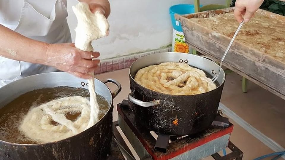 Evento Degustazione Scrippella. Mondragone (CE) Locandina Degustazione Scrippella. Mondragone (CE) - da lunedì 10 agosto - sabato 15 agosto 2026 ore 20:00 ore 23:00