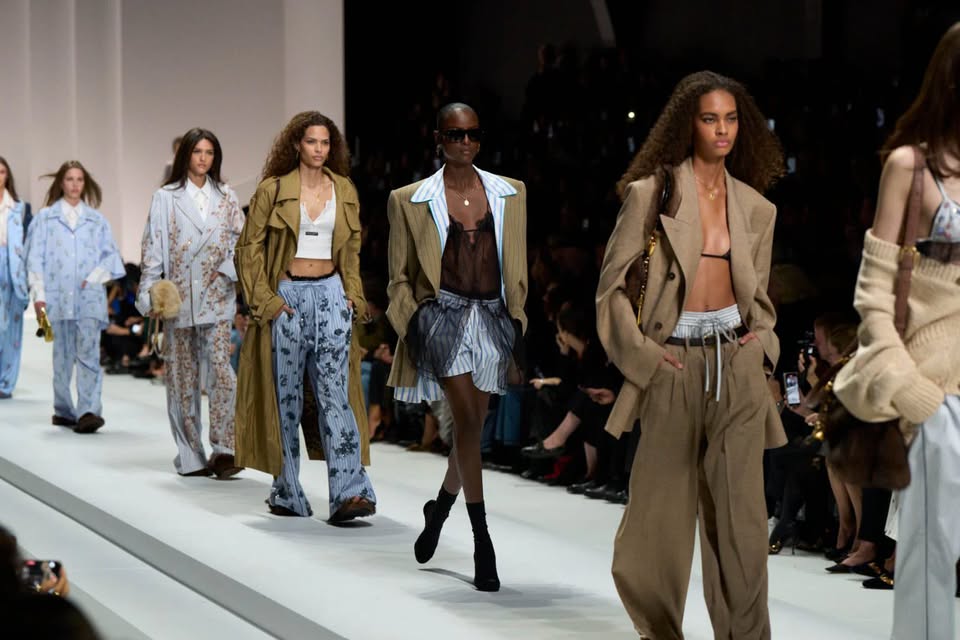 Evento Milano Fashion Week 2026 date ed eventi Locandina Milano Fashion Week 2026 date ed eventi - da martedì 22 settembre - lunedì 28 settembre 2026 ore 10:00 ore 21:00