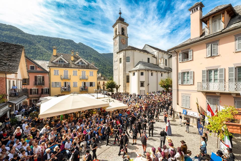 Evento Raduno Internazionale dello Spazzacamino – 41a edizione Locandina Raduno Internazionale dello Spazzacamino – 41a edizione - da venerdì 30 agosto - lunedì 2 settembre 2024 ore 15:00 ore 20:00
