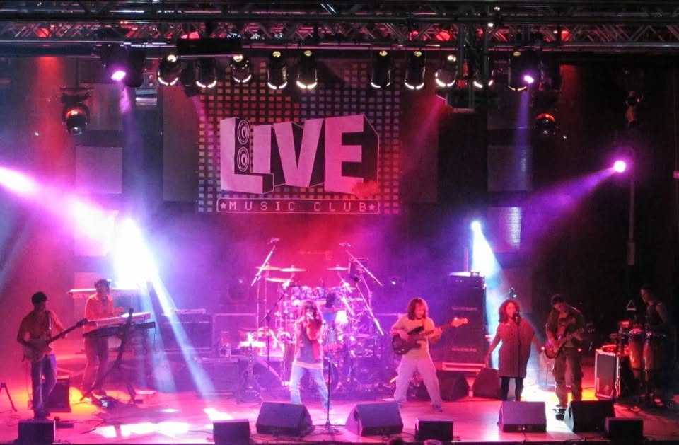 Evento Rhomanife in concerto, sagra della castagna a Melfi Locandina Rhomanife in concerto, sagra della castagna a Melfi - domenica 21 ottobre ore 15:30 - 18:30