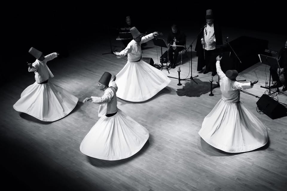 Evento Suleyman Erguner Ensemble E Dervisci Rotanti Di Istanbul Locandina Suleyman Erguner Ensemble E Dervisci Rotanti Di Istanbul - domenica 28 dicembre ore 21:00 - 23:00