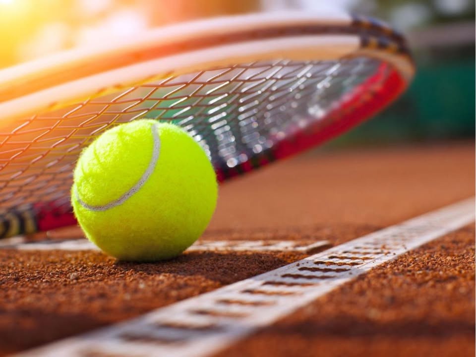 Evento Torneo di Tennis – Doppio Giallo “Vintage” Locandina Torneo di Tennis – Doppio Giallo “Vintage” - da lunedì 17 agosto - mercoledì 19 agosto 2026 ore 20:00 ore 23:45