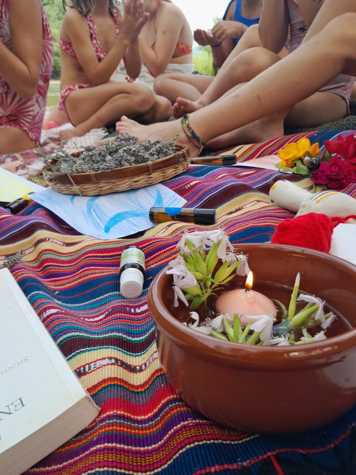 Evento Workshop Riflessologia, Oli Essenziali e Meditazione Locandina Workshop Riflessologia, Oli Essenziali e Meditazione - sabato 26 settembre ore 15:30 - 17:30