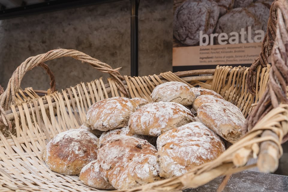 Evento Erntedankmarkt Mercato d’Autunno Autumn Market 2026 Locandina Erntedankmarkt Mercato d’Autunno Autumn Market 2026 - sabato 17 ottobre ore 09:00 - 15:00