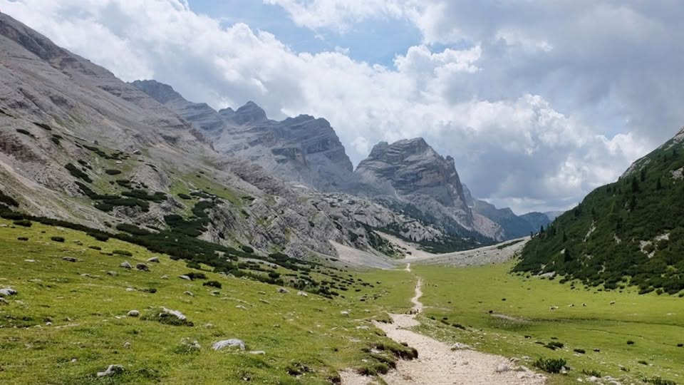 Evento Il tuo primo 3000? Il Piz Lavarella Locandina Il tuo primo 3000? Il Piz Lavarella - mercoledì 16 settembre ore 08:00 - 17:00