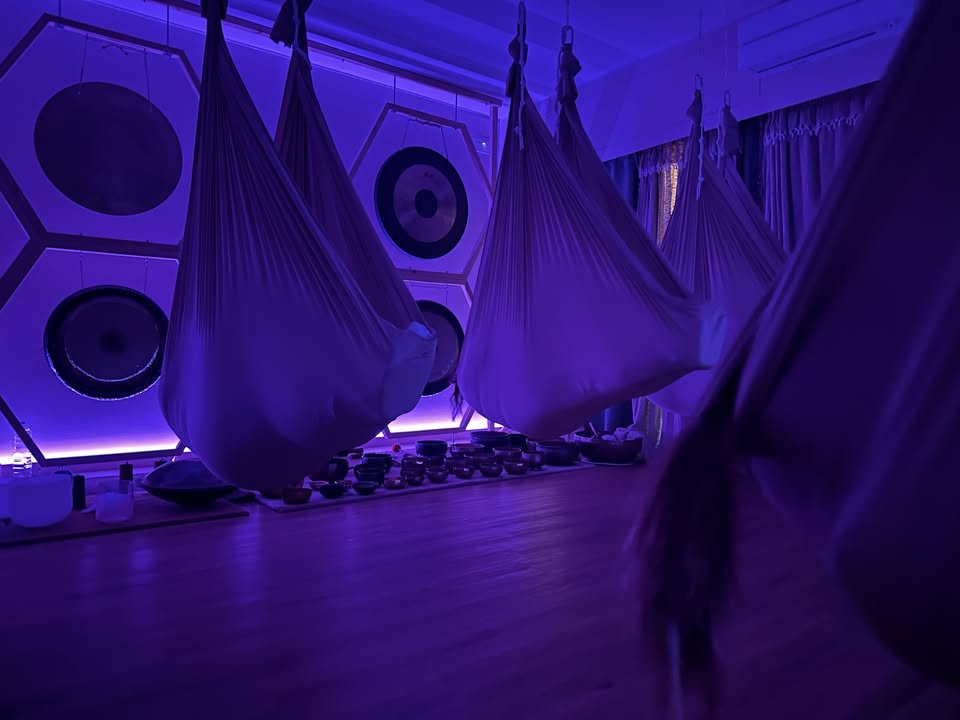 Evento Sospesi tra cielo e terra Bagno di Gong e Suoni Ancestrali in Amaca Locandina Sospesi tra cielo e terra Bagno di Gong e Suoni Ancestrali in Amaca - da martedì 15 settembre - martedì 29 settembre 2026 ore 19:30 ore 20:30