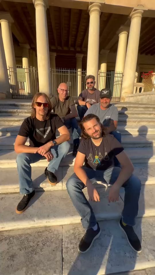 Evento HALLOWEEN PARTY w – TONI TI ANIMA IL FUNERALE (cartoon rock) – cena con concerto al Mamaloca Locandina HALLOWEEN PARTY w – TONI TI ANIMA IL FUNERALE (cartoon rock) – cena con concerto al Mamaloca - sabato 31 ottobre ore 22:00 - 00:00
