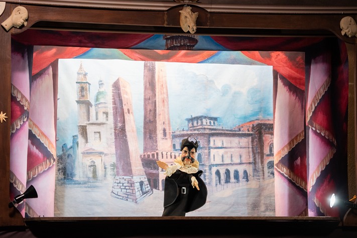 Evento Spettacoli di burattini a Palazzo Pepoli Locandina Spettacoli di burattini a Palazzo Pepoli - da domenica 1 novembre 2026 - mercoledì 6 gennaio 2027 ore 16:00 ore 18:15