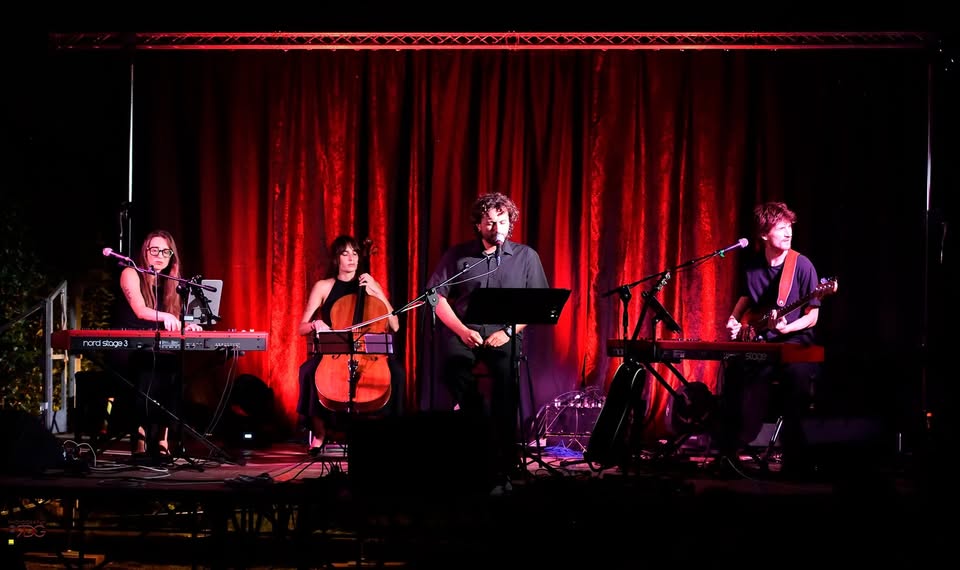 Evento Ulula – omaggio a Lucio Dalla Locandina Ulula – omaggio a Lucio Dalla - venerdì 16 ottobre ore 21:30 - 23:30